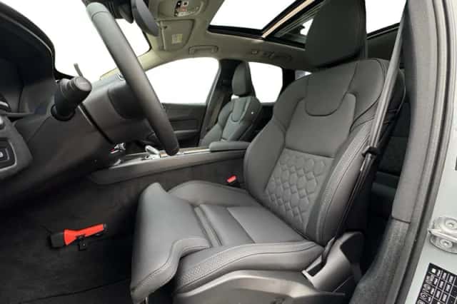 Volvo XC60 (2026) thumbnail 5