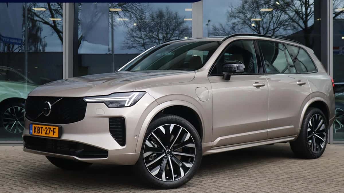 Volvo XC90 (2026) — foto 1