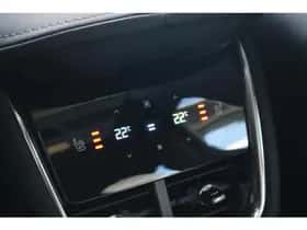 Volvo EX90 (2025) thumbnail 18
