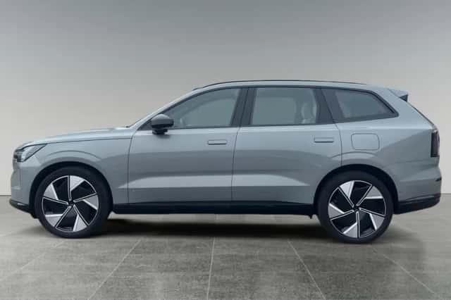 Volvo EX90 (2025) thumbnail 4