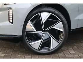 Volvo EX90 (2025) thumbnail 5