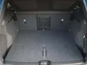 Volvo EX40 (2025) thumbnail 12