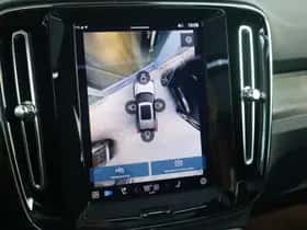 Volvo EX40 (2025) thumbnail 18