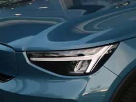 Volvo EX40 (2025) thumbnail 3