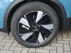 Volvo EX40 (2025) thumbnail 4