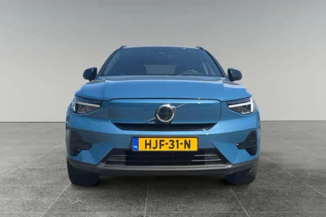 Volvo EX40 (2025) thumbnail 5