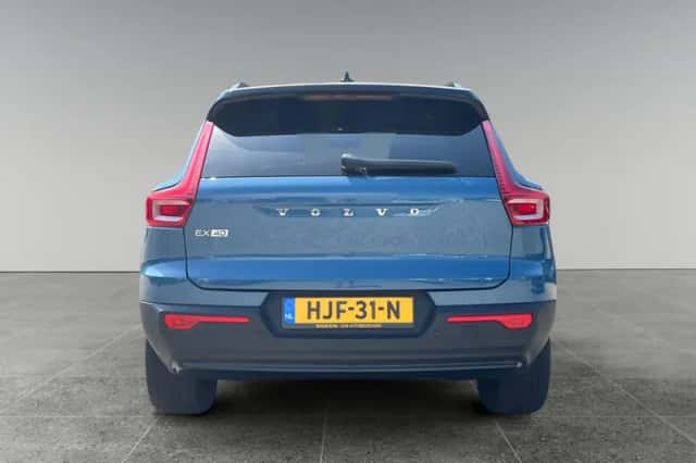 Volvo EX40 (2025) thumbnail 6