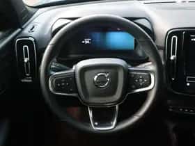 Volvo EX40 (2025) thumbnail 9
