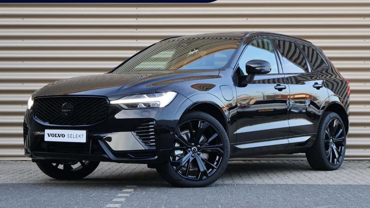 Volvo XC60 (2025) — foto 1
