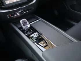 Volvo XC60 (2025) thumbnail 26