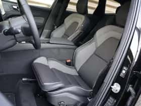 Volvo XC60 (2025) thumbnail 9