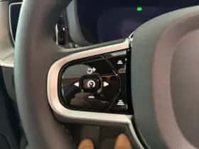 Volvo XC60 (2025) thumbnail 18