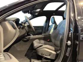Volvo XC60 (2025) thumbnail 3