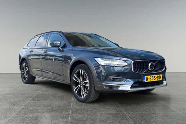 Volvo V90 (2021) thumbnail 2