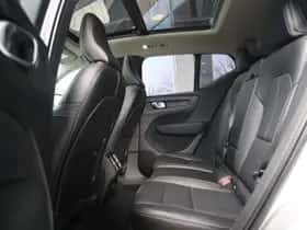Volvo XC40 (2018) thumbnail 12