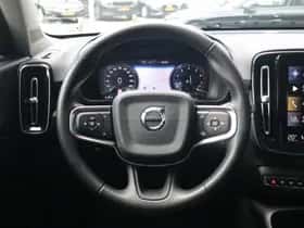 Volvo XC40 (2018) thumbnail 13