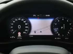 Volvo XC40 (2018) thumbnail 16
