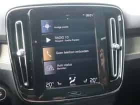 Volvo XC40 (2018) thumbnail 24