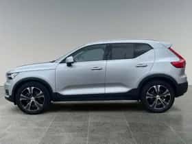 Volvo XC40 (2018) thumbnail 4