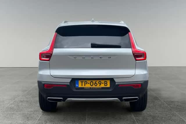 Volvo XC40 (2018) thumbnail 6