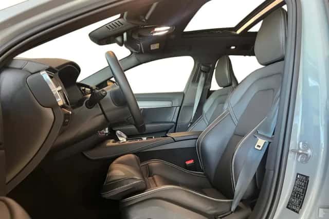 Volvo V90 (2024) thumbnail 3