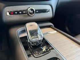 Volvo XC90 (2021) thumbnail 7