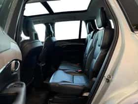 Volvo XC90 (2021) thumbnail 9