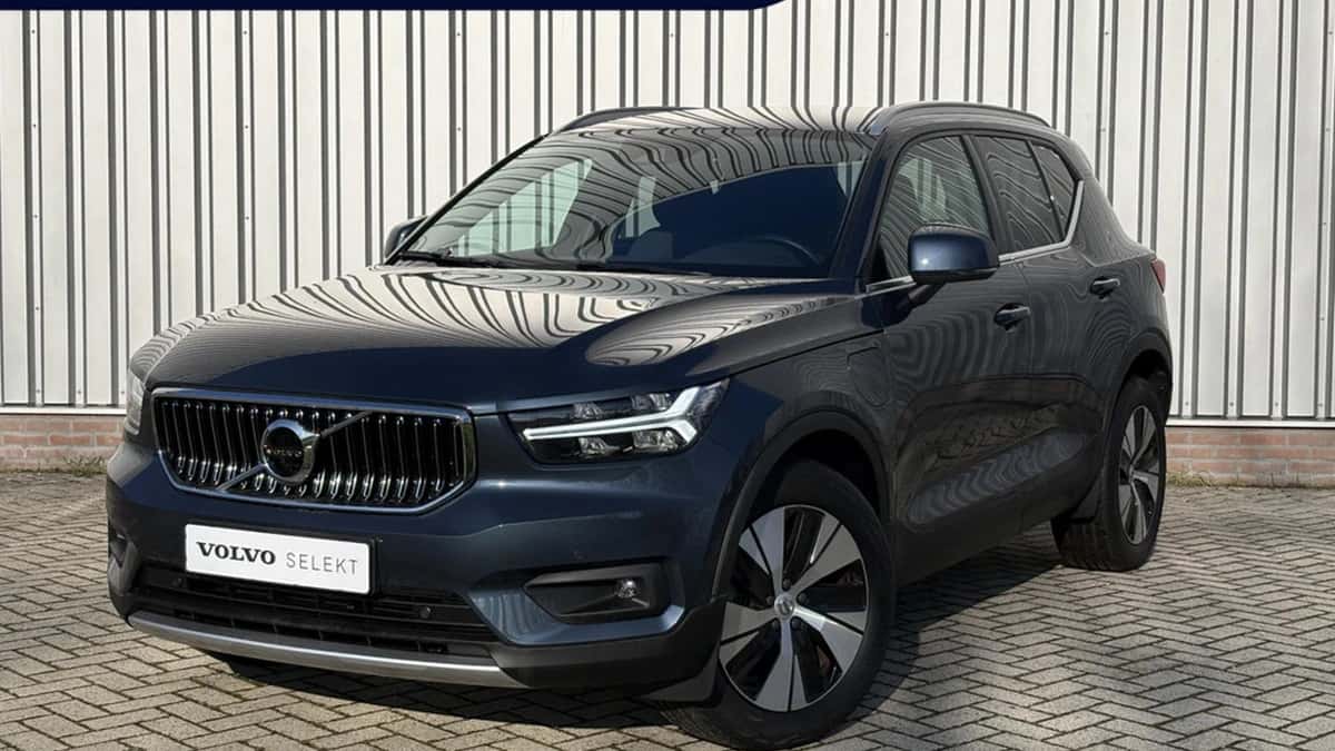 Volvo XC40 (2021) — foto 1