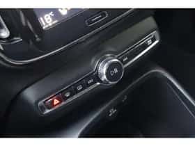 Volvo XC40 (2021) thumbnail 30