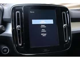 Volvo XC40 (2021) thumbnail 39