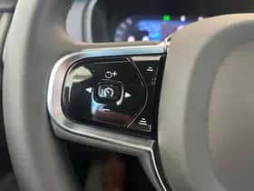 Volvo XC90 (2024) thumbnail 16