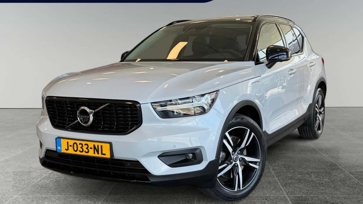 Volvo XC40 (2020) — foto 1