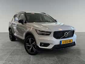 Volvo XC40 (2020) thumbnail 2