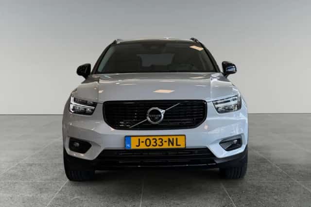 Volvo XC40 (2020) thumbnail 5