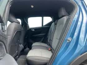Volvo XC40 (2025) thumbnail 7