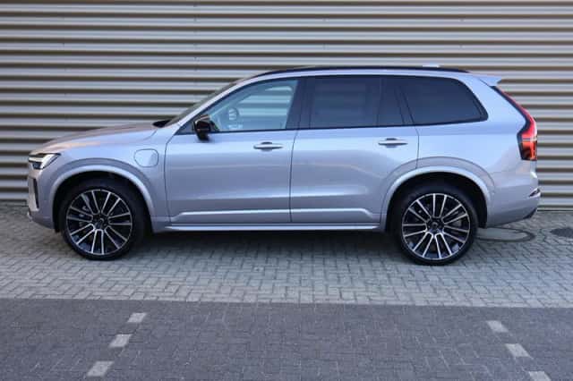 Volvo XC90 (2025) thumbnail 6