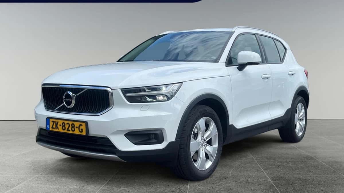 Volvo XC40 — foto 1