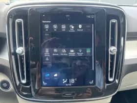 Volvo XC40 thumbnail 15
