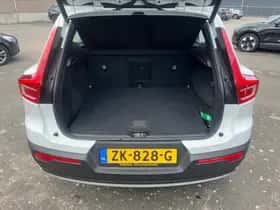 Volvo XC40 thumbnail 18
