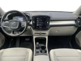 Volvo XC40 thumbnail 8
