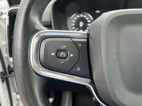 Volvo XC40 (2021) thumbnail 17