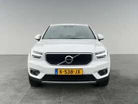Volvo XC40 (2021) thumbnail 5