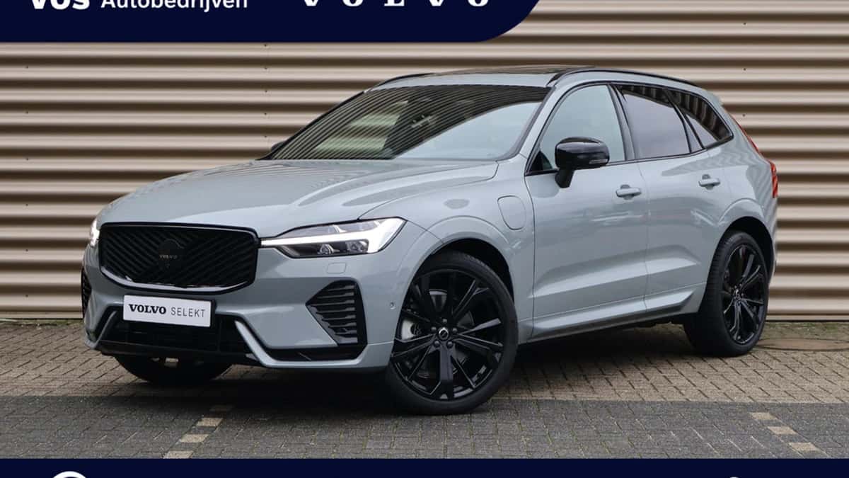Volvo XC60 (2025) — foto 1