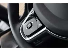 Volvo XC60 (2025) thumbnail 34