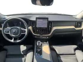 Volvo XC60 (2025) thumbnail 8