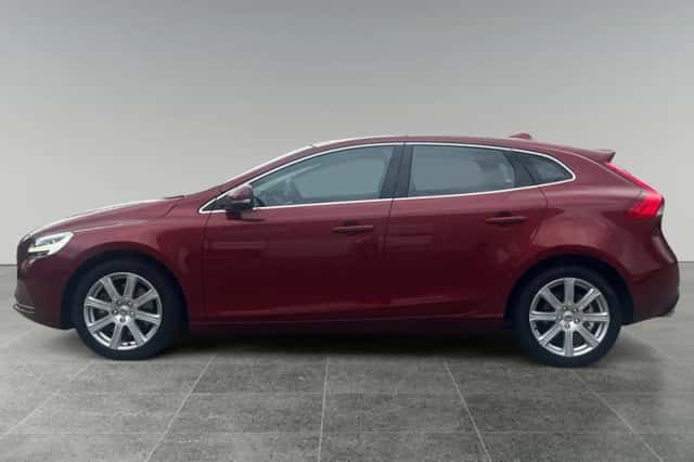 Volvo V40 (2017) thumbnail 4
