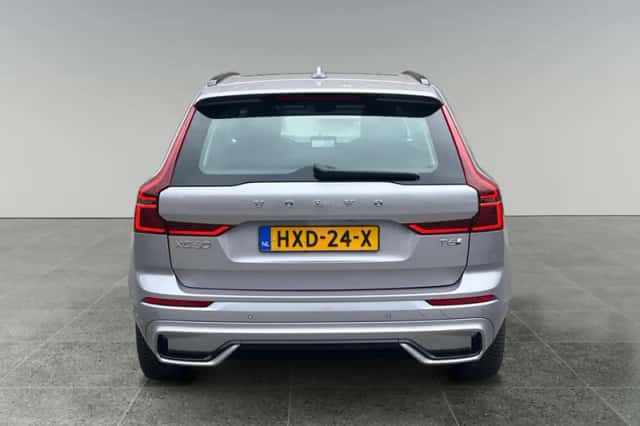 Volvo XC60 (2025) thumbnail 6