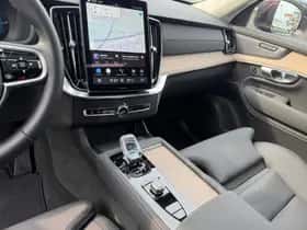 Volvo XC90 (2025) thumbnail 8