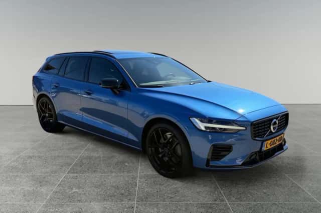 Volvo V60 (2021) thumbnail 2