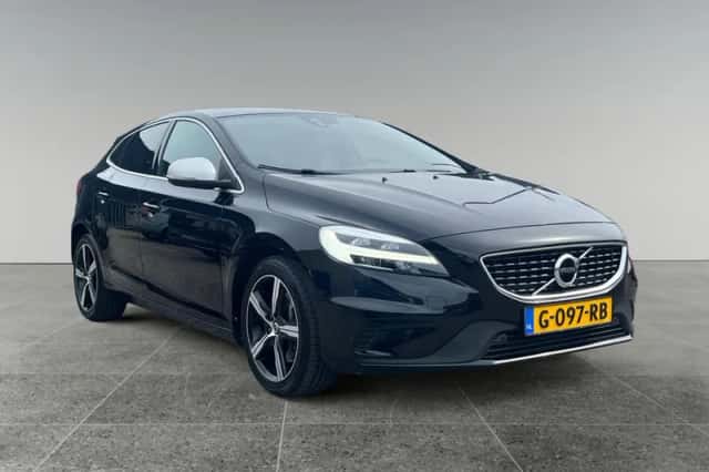 Volvo V40 (2019) thumbnail 2